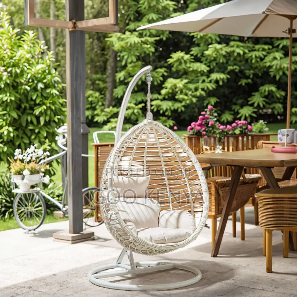 Outdoor Chair; Rattan Hammock-Style Swing Chair With Cushioned Seat