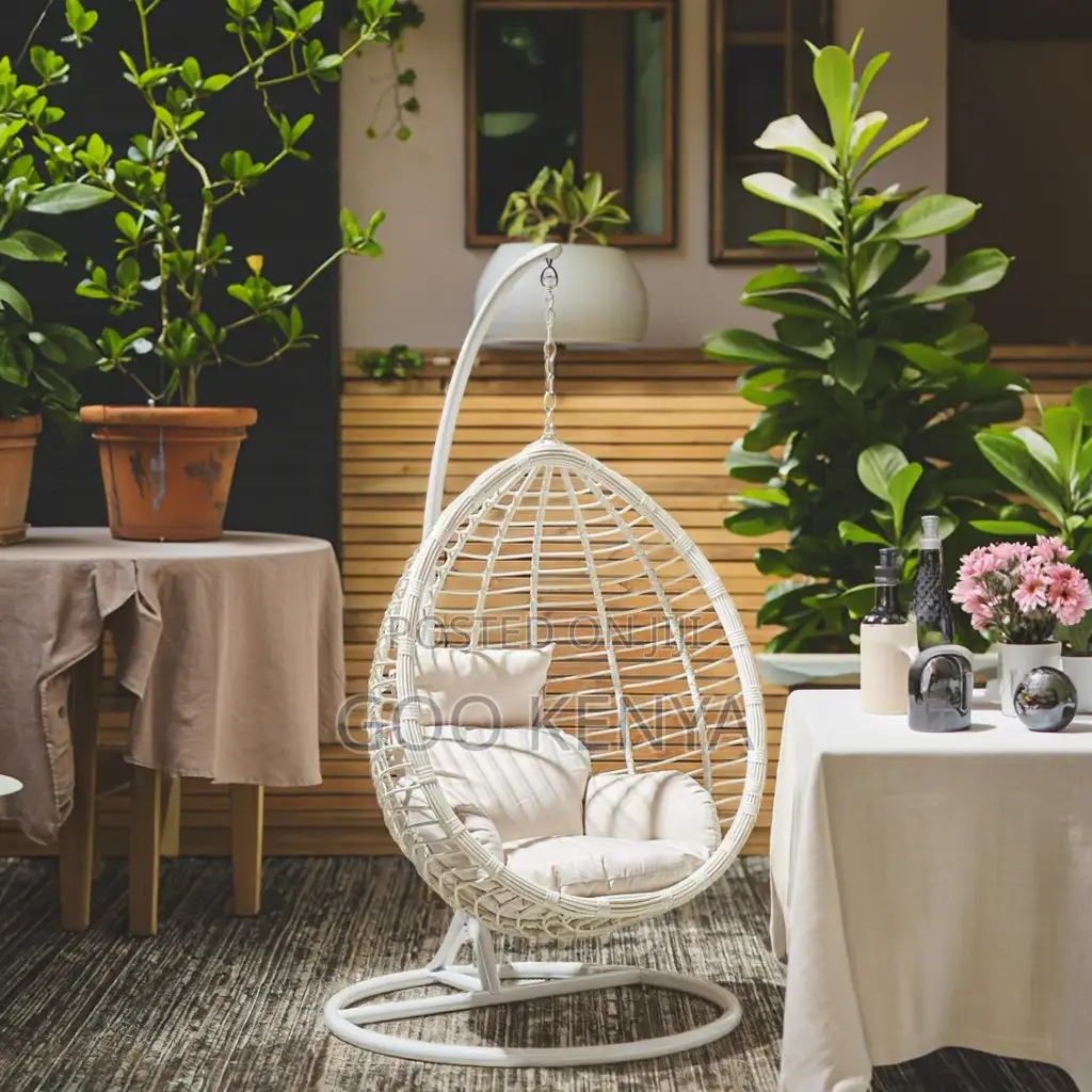 Outdoor Chair; Rattan Hammock-Style Swing Chair With Cushioned Seat