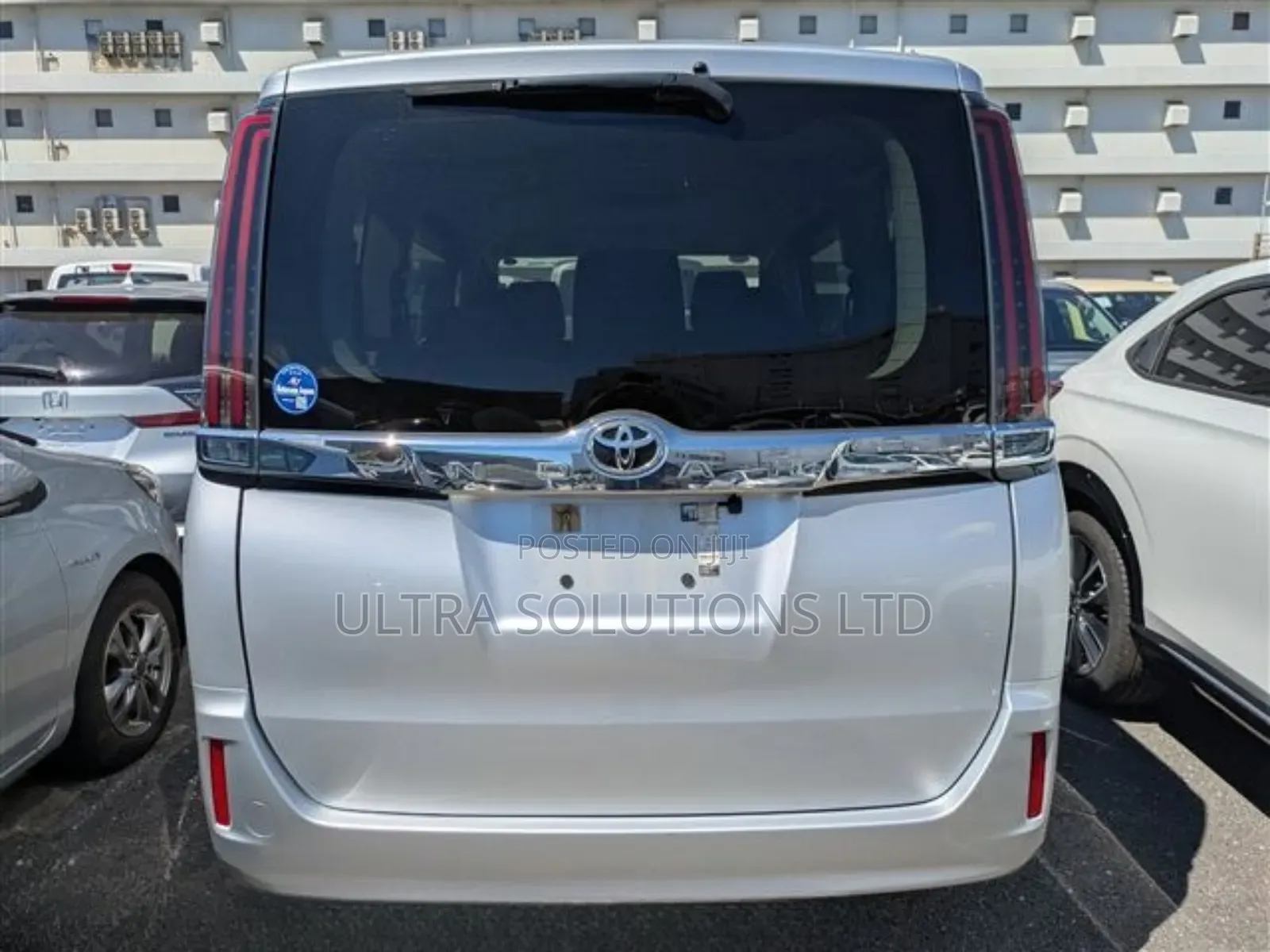 Toyota Noah 2019 Silver