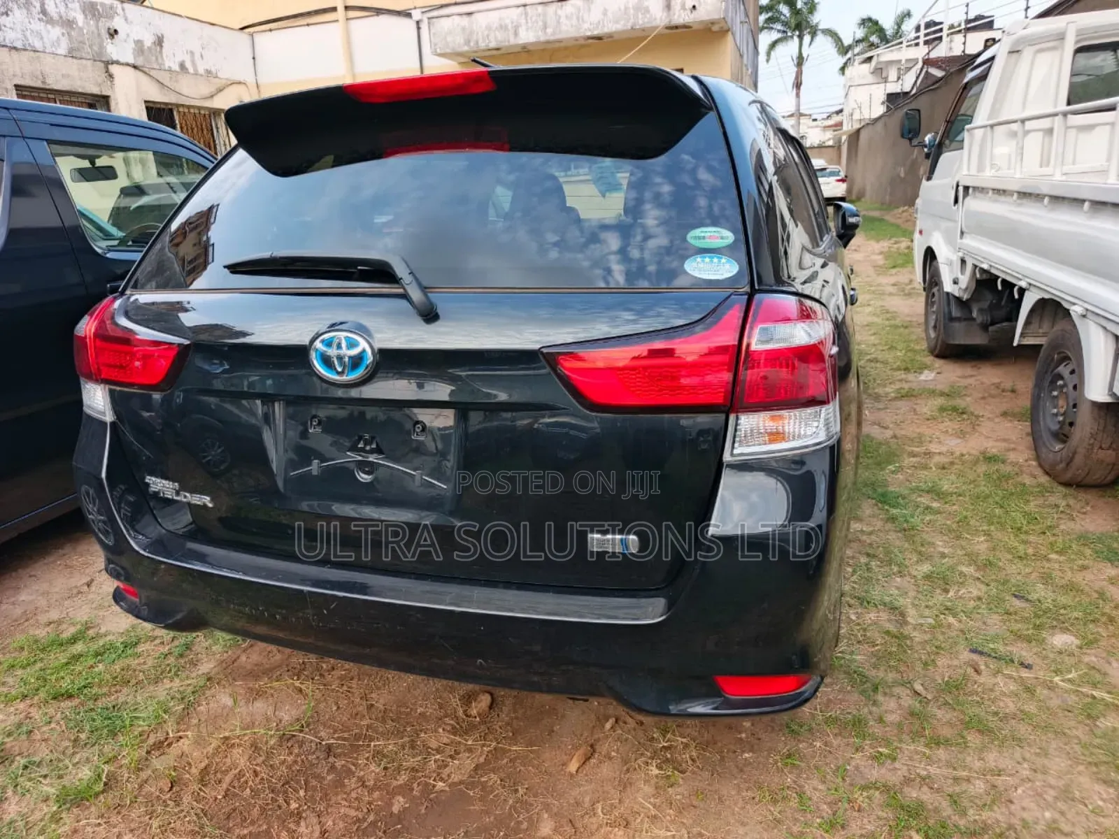 Toyota Corolla Fielder 2018 Black