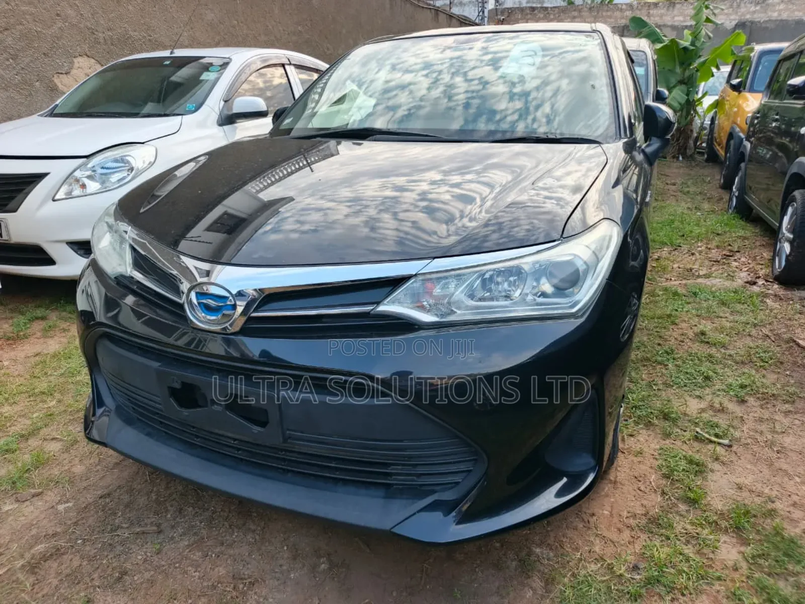 Toyota Corolla Fielder 2018 Black