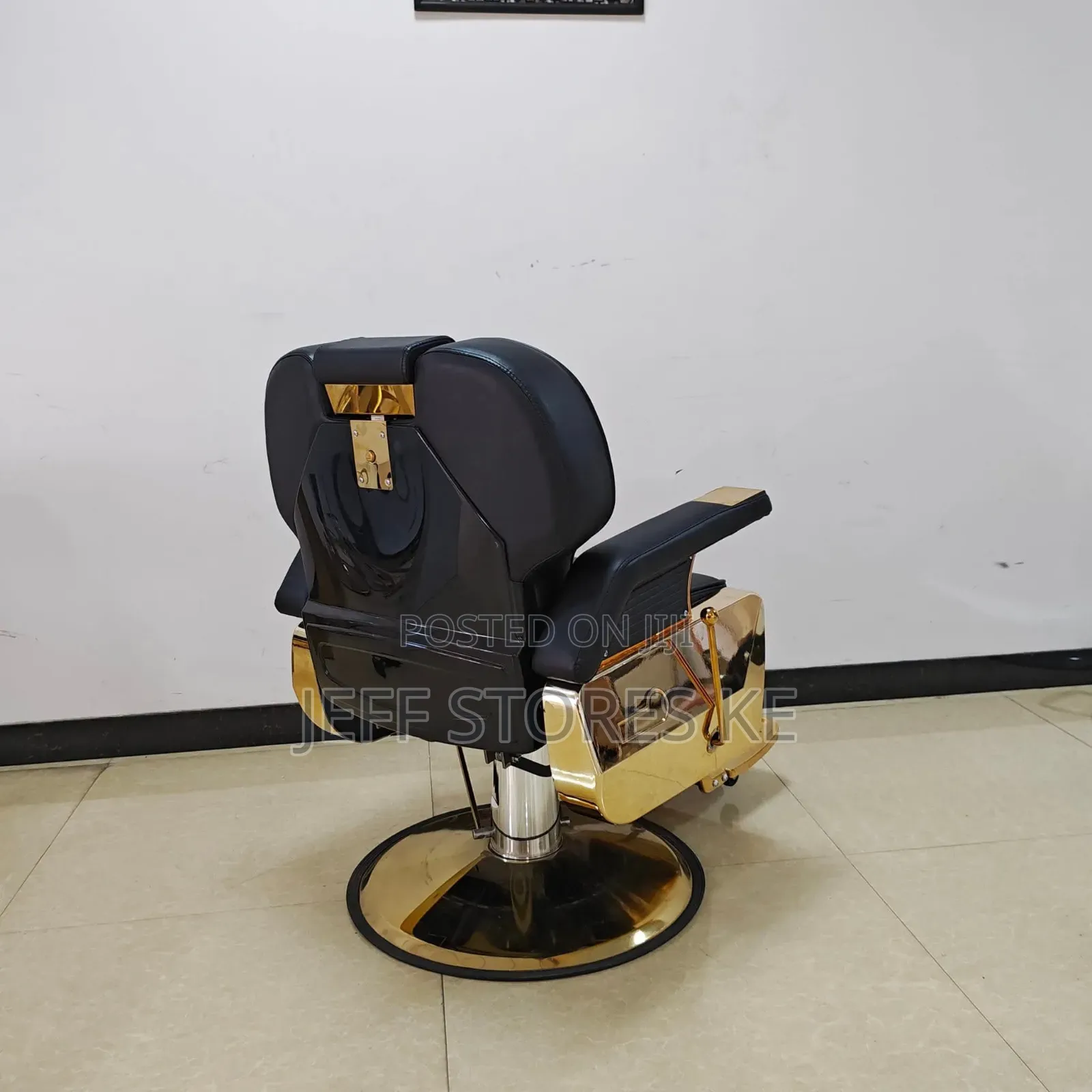 Quality Golden Black Jumbo Barber Seat