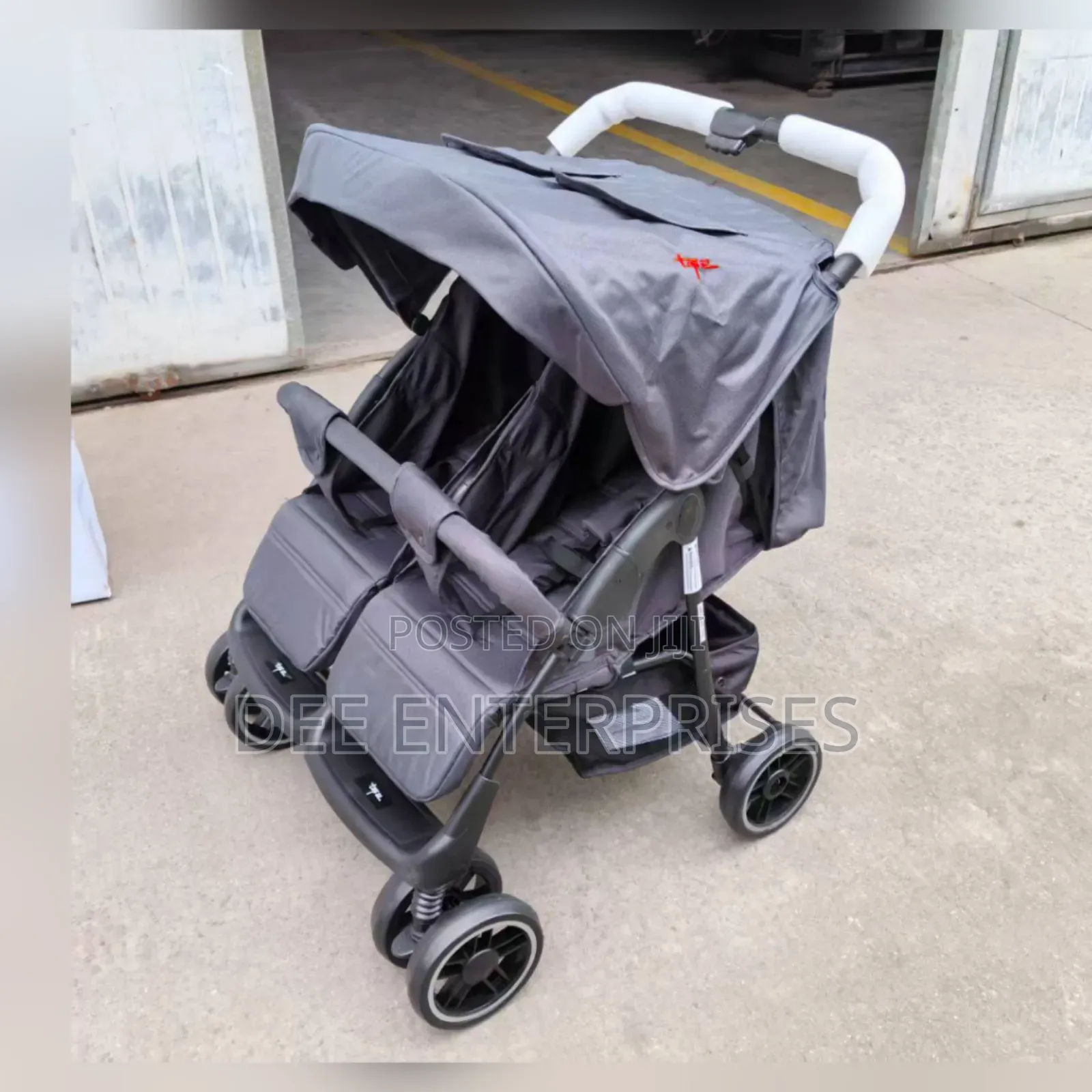 Twins Stroller
Collapsible