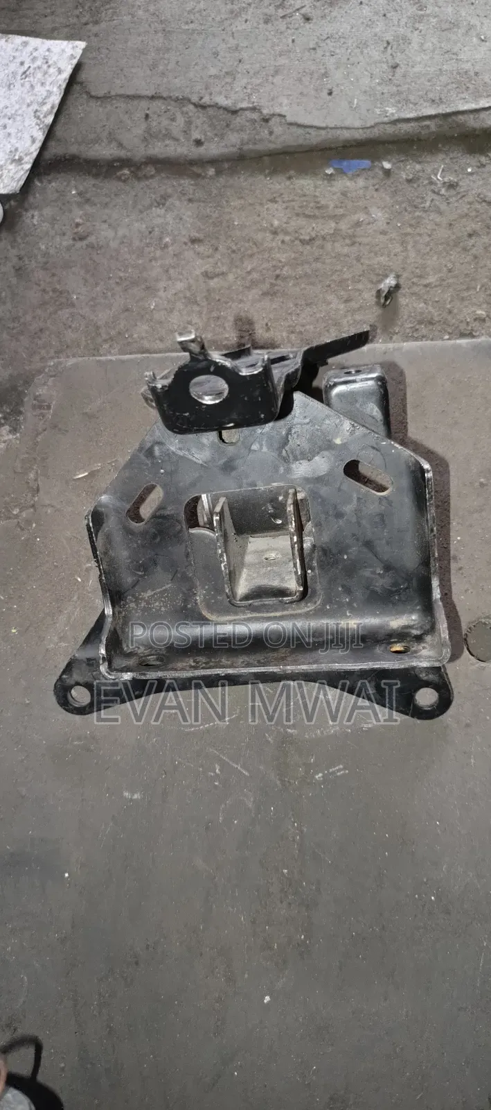 Toyota Fielder Hybrid/Ractis Gearbox Mounting
