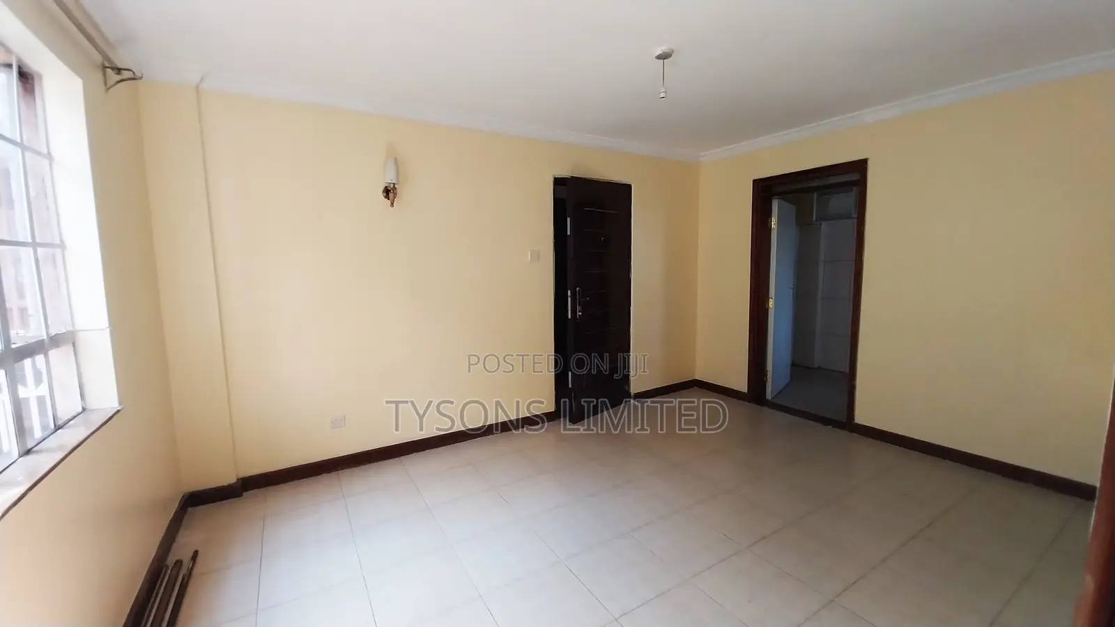 2bdrm Block of Flats in Nairobi West, Madaraka for sale