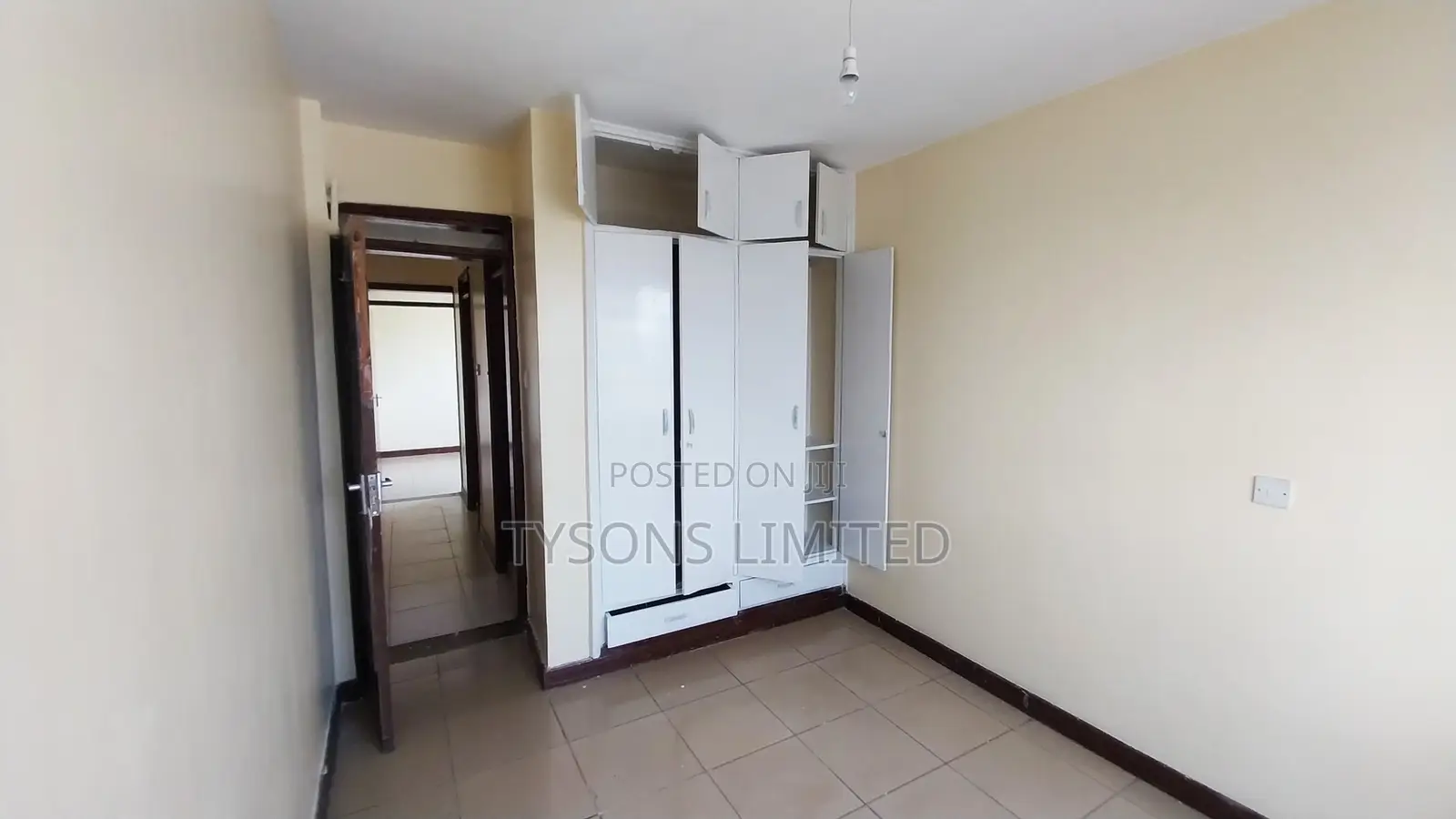 2bdrm Block of Flats in Nairobi West, Madaraka for sale