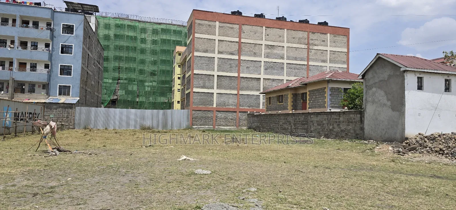 50*100 Plot for Sale in Utawala