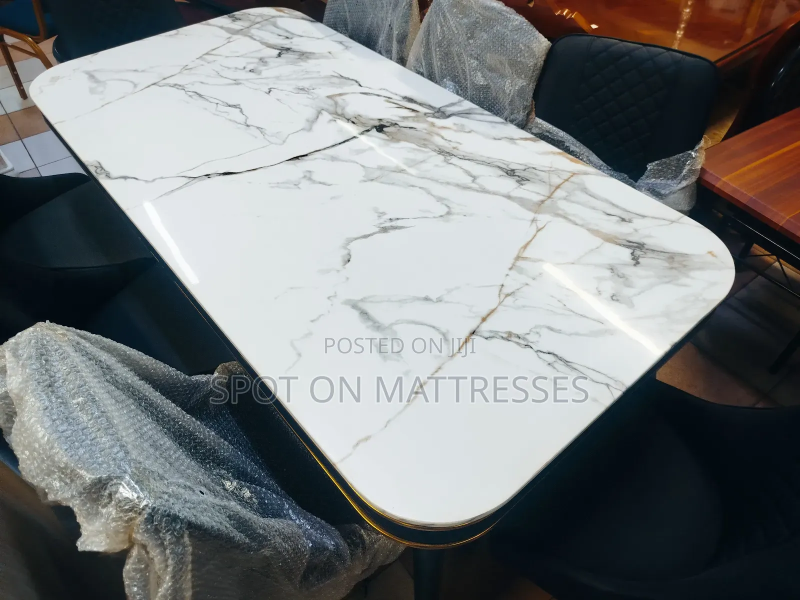 Exquisite! Offer! Offer! 8-Seater Dining Set With Marble Top Table