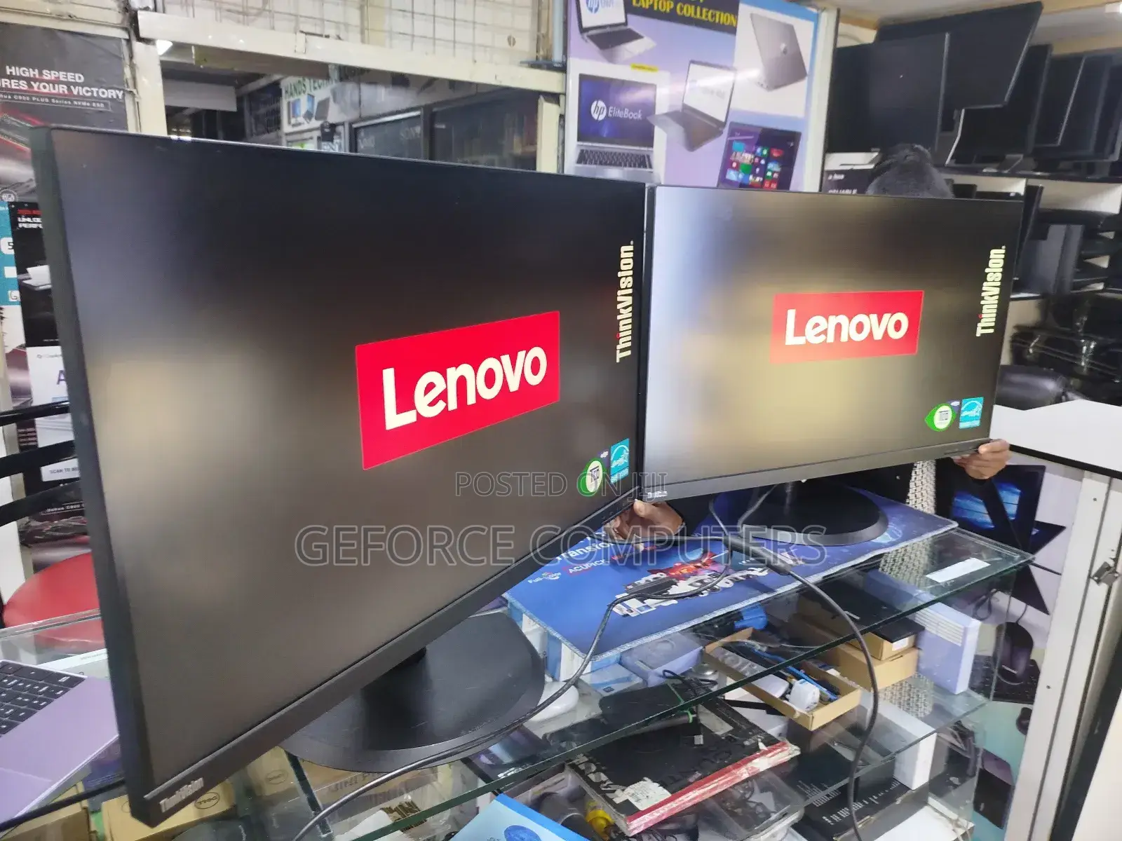 Lenovo Monitor.