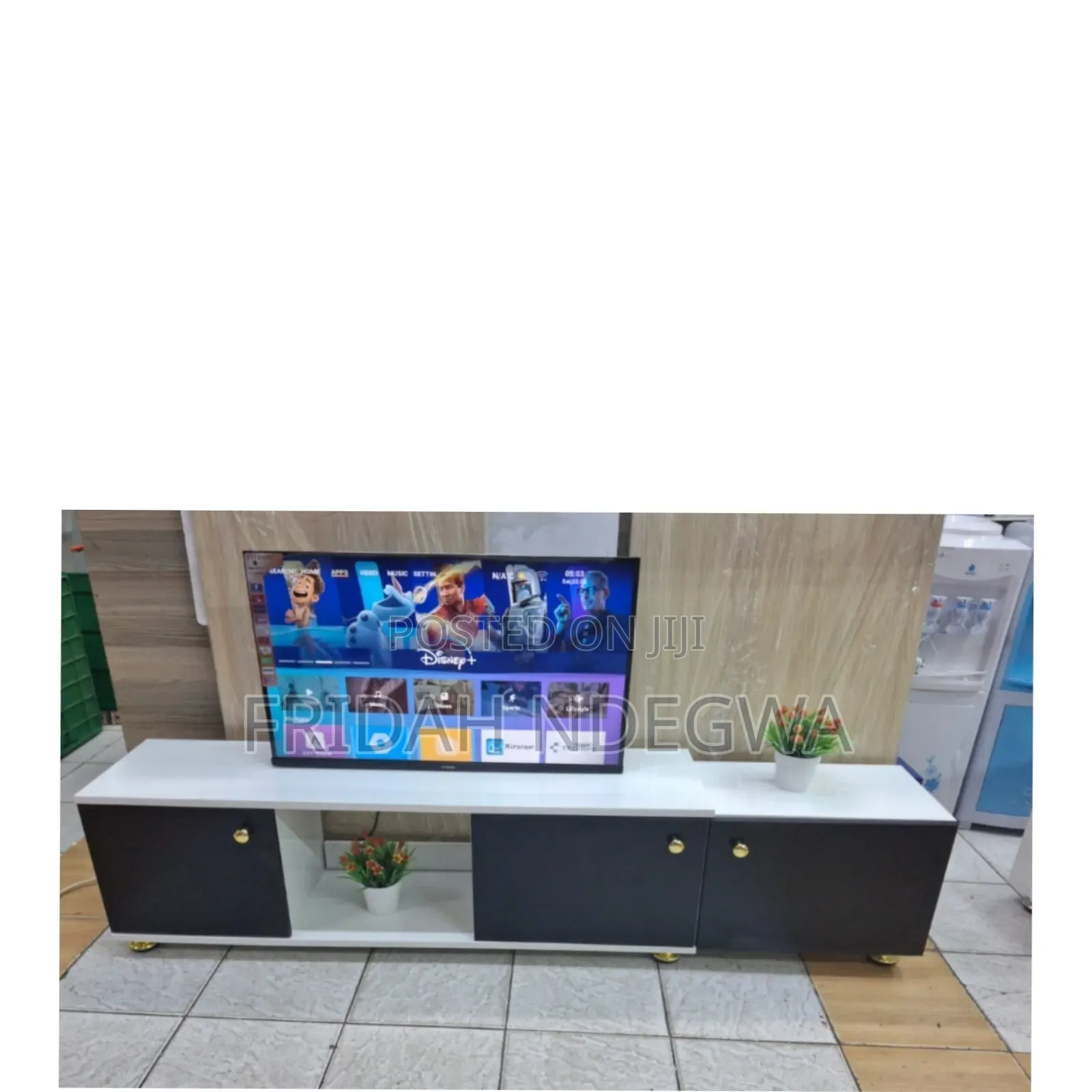 Tokyo Expandable Tv Stand 6f