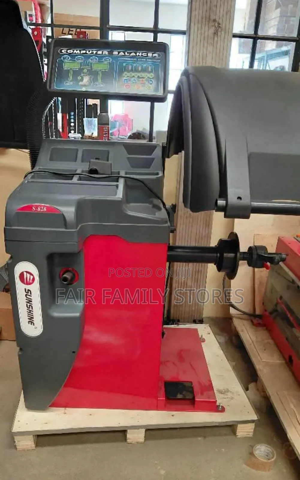 Heavy Duty Wheel Balancer