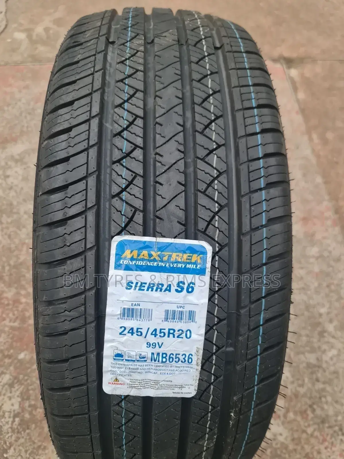 245 /45 R20 Maxtrek Tyres( Sierra S6)