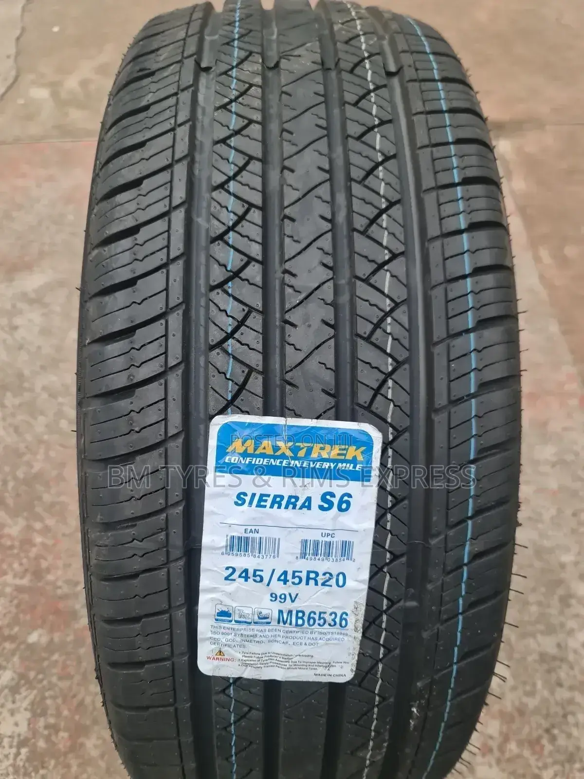 245 /45 R20 Maxtrek Tyres( Sierra S6)