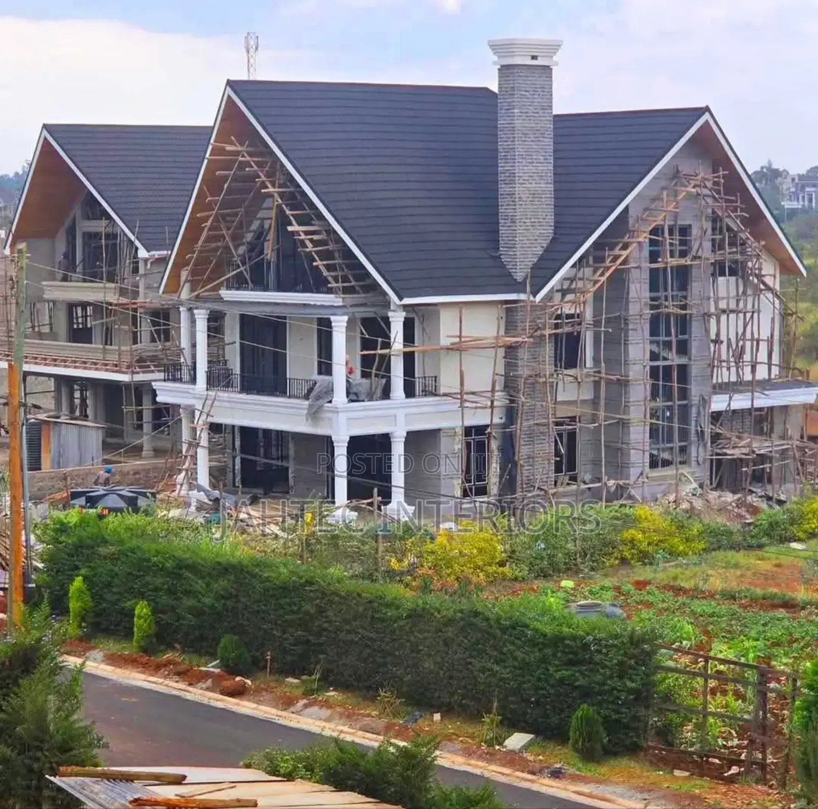 Roofing Works and Repairs Work Professionals