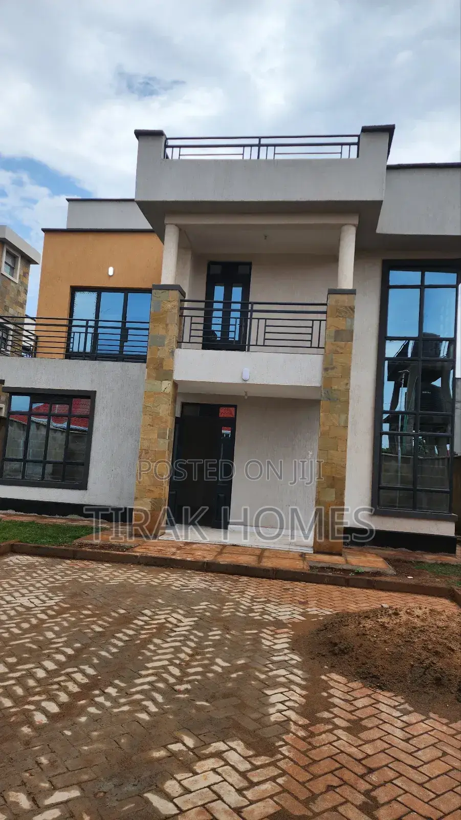 4bdrm Maisonette in Annex2, Kenyatta Road / Theta for rent