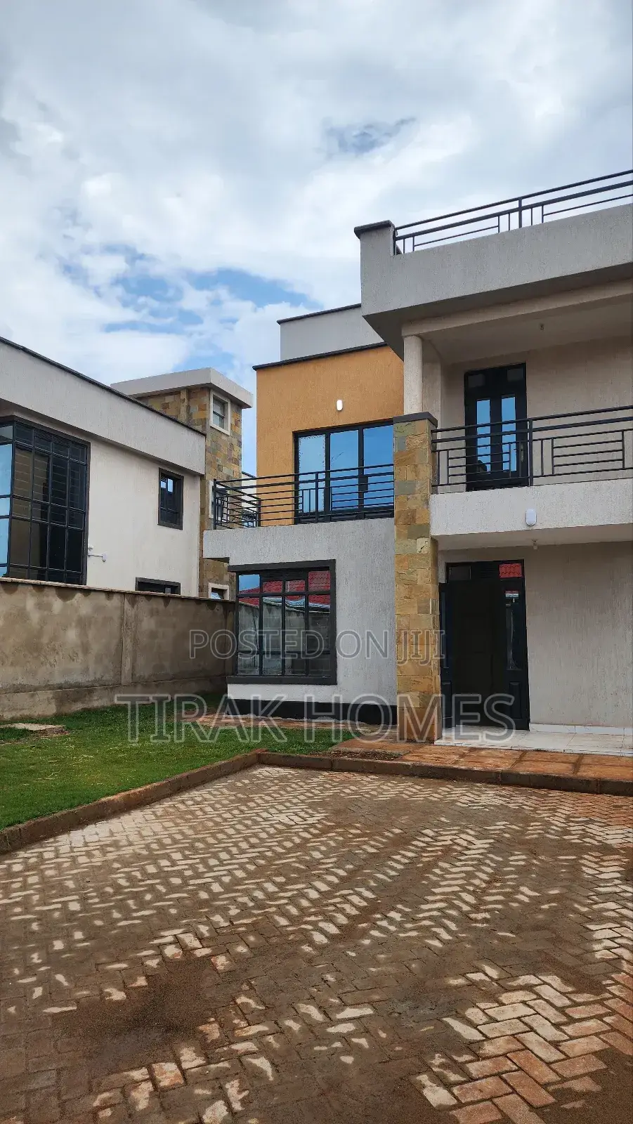 4bdrm Maisonette in Annex2, Kenyatta Road / Theta for rent