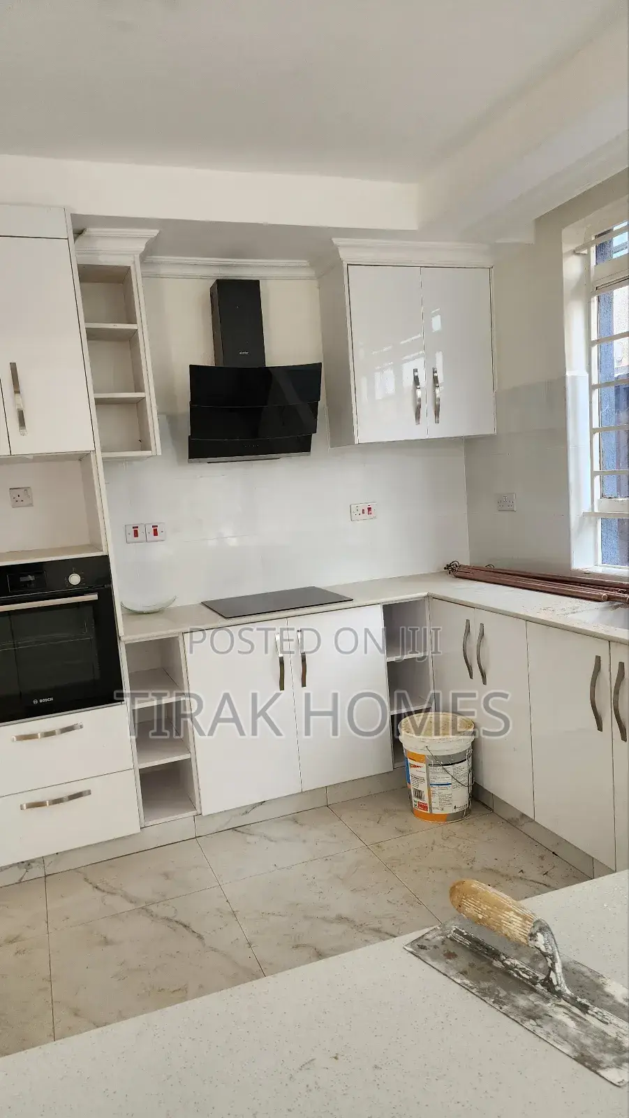 4bdrm Maisonette in Annex2, Kenyatta Road / Theta for rent