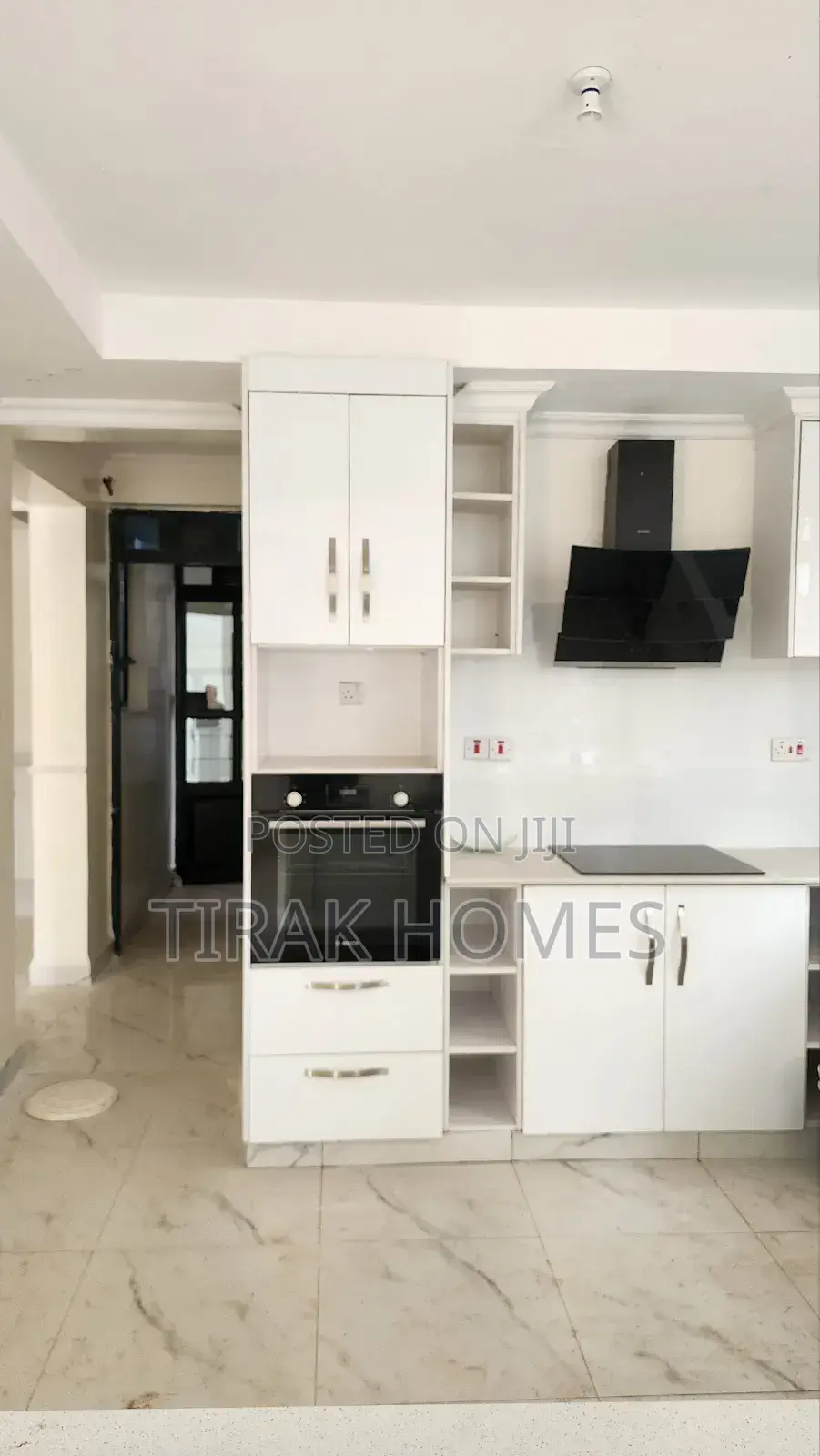 4bdrm Mansion in Batian Massionattes, Kenyatta Road / Theta for sale