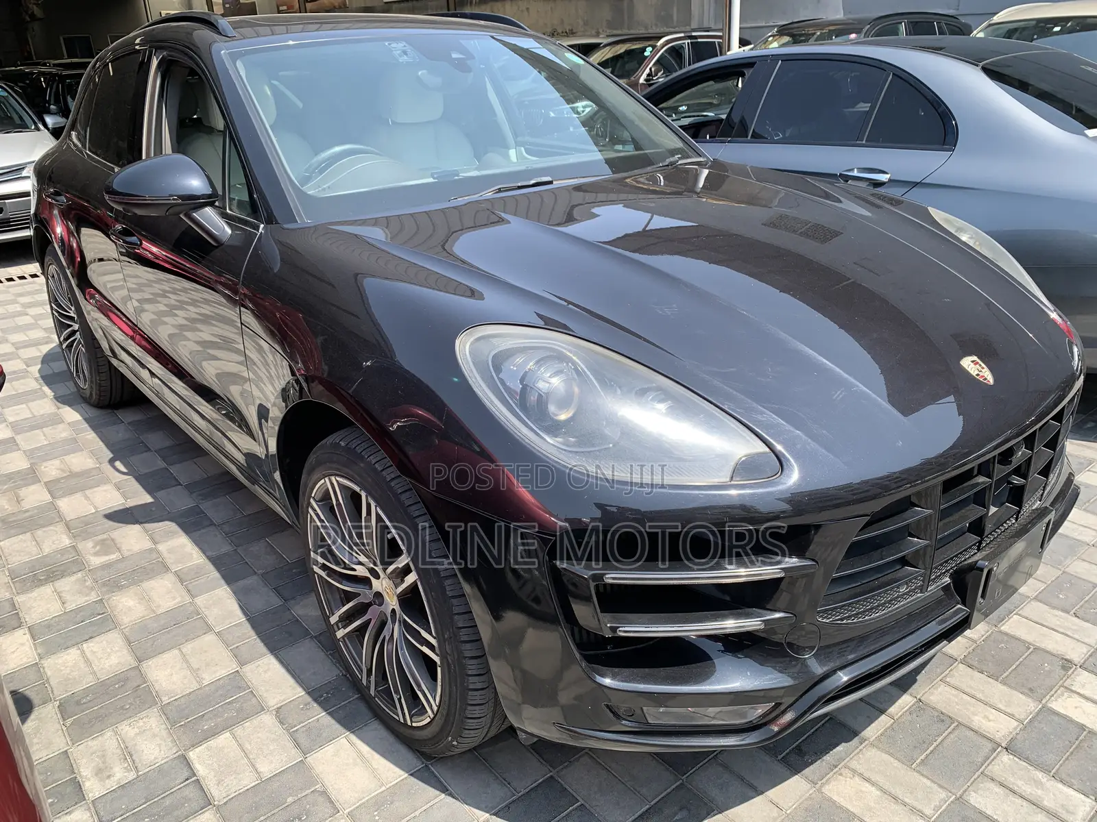 Porsche Macan Turbo 2016 Black