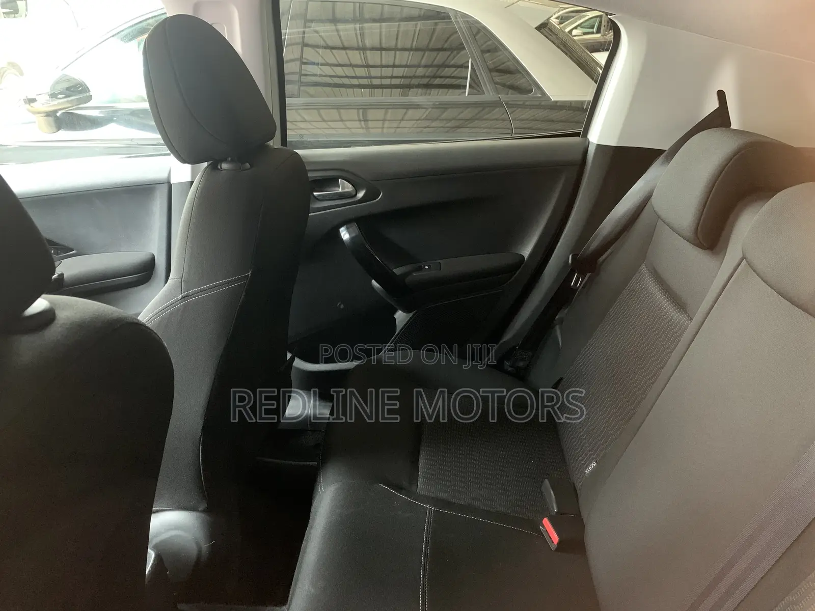 Peugeot 208 2018 White