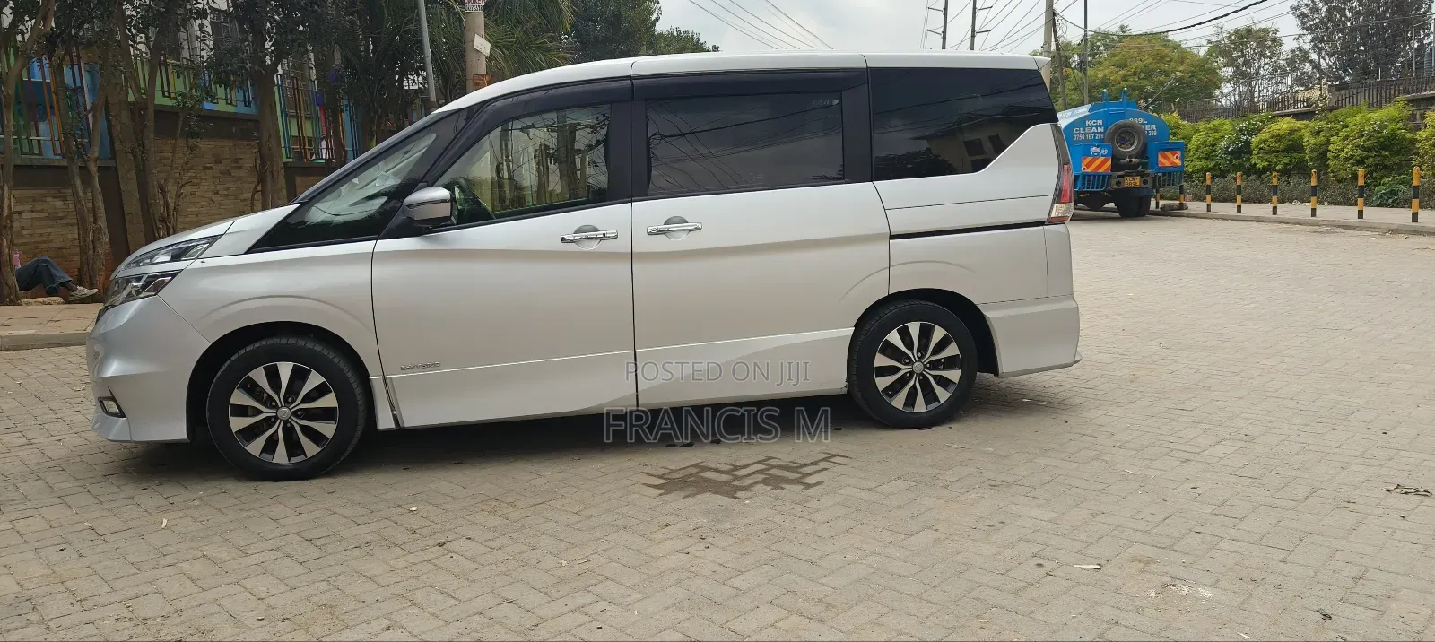 Nissan Serena 2019 Silver
