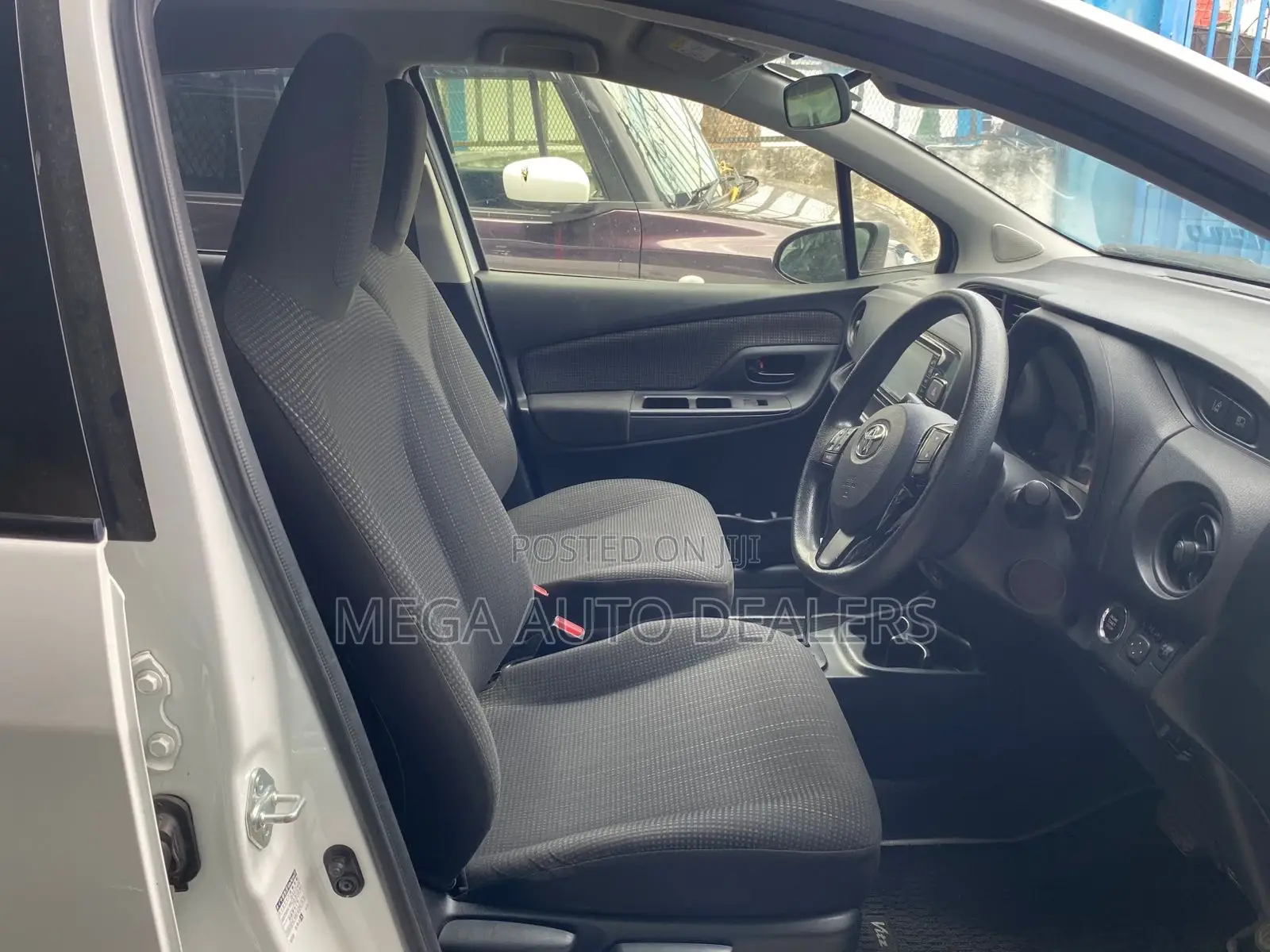 Toyota Vitz 2018 White