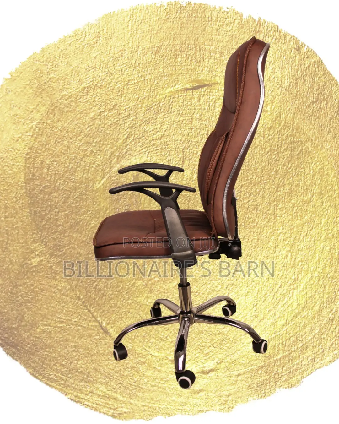 Minimal Ergonomic Executive Leather Chair | Padded Armrests