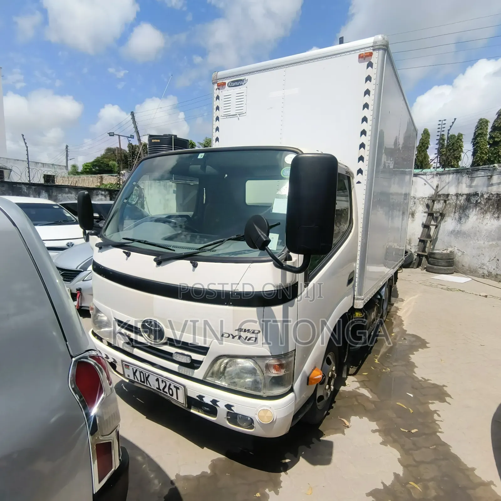 Toyota Dyna 2016 White