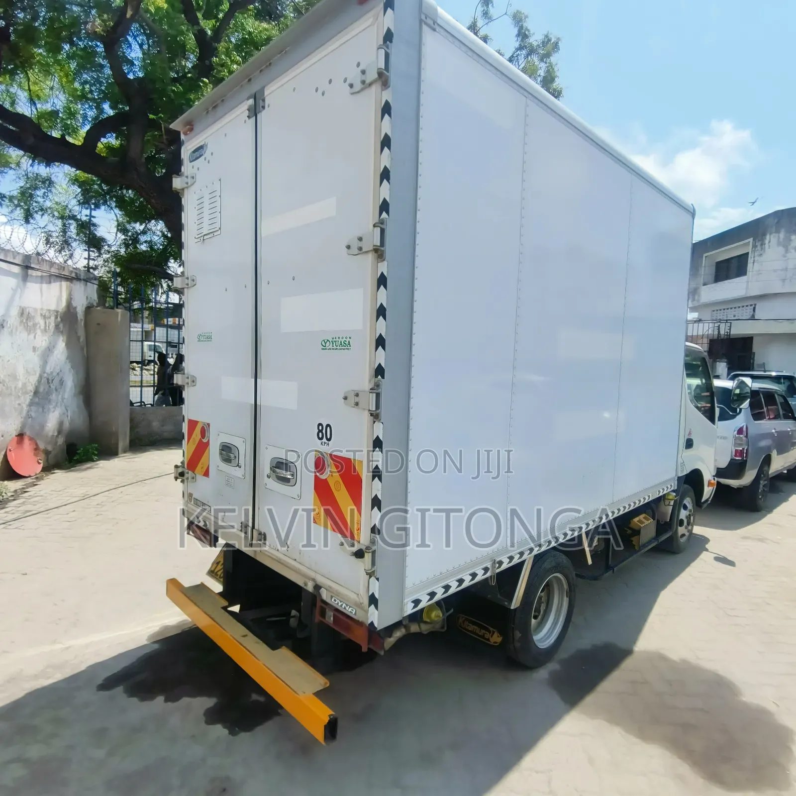Toyota Dyna 2016 White