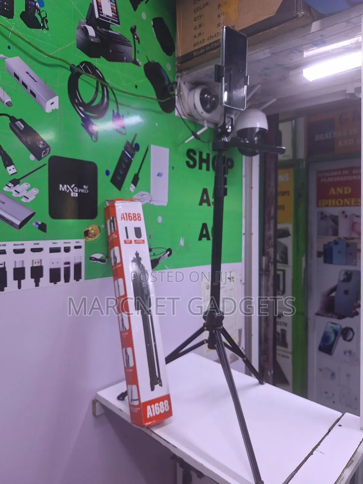 A1688 Selfie + Tripod Stand 2.1m With Non Slip Base Release Locks