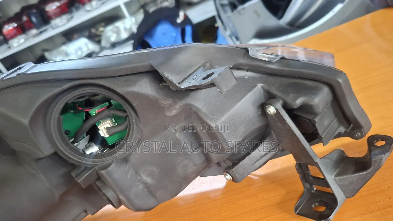Toyota Harrier Headlight (Part 147) 2014-2018 Models