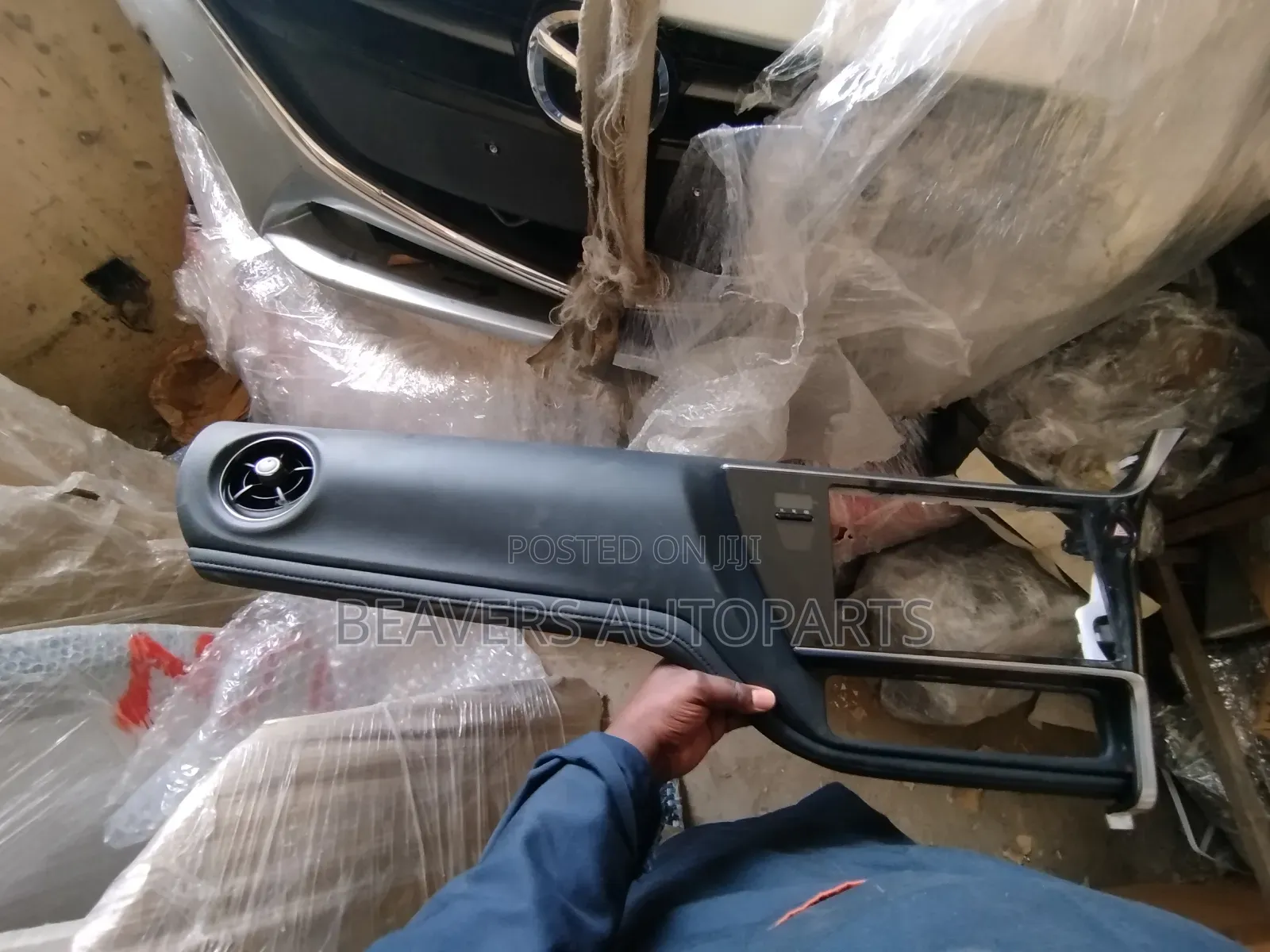Aris 2013-2018 Dashboard Radio Console Trim