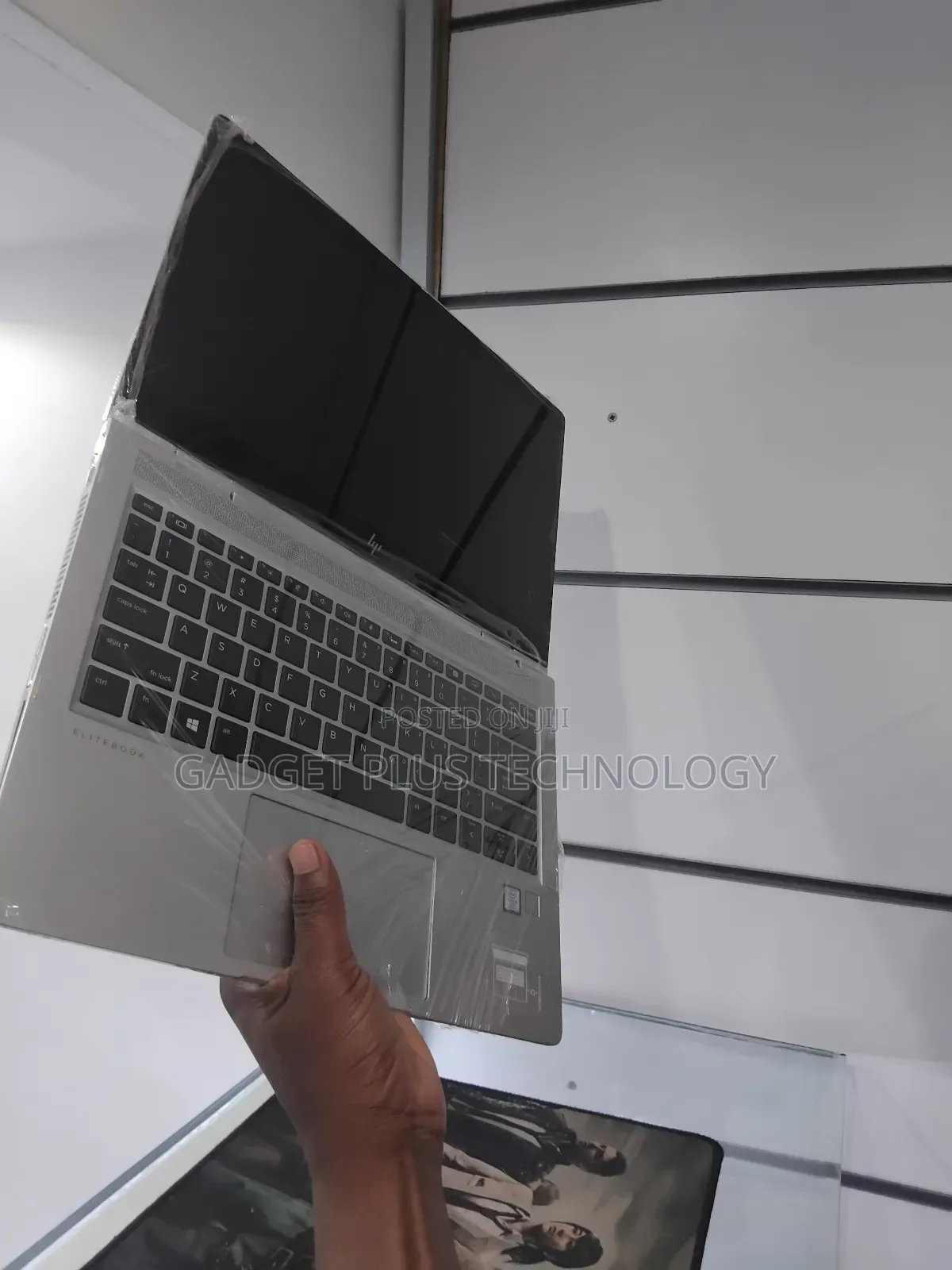 Laptop HP EliteBook 1040 G8 16GB Intel Core i7 SSD 512GB