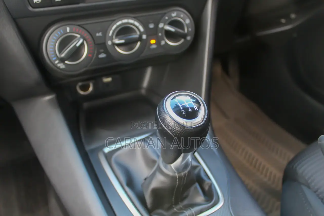 Mazda Axela 2018 White