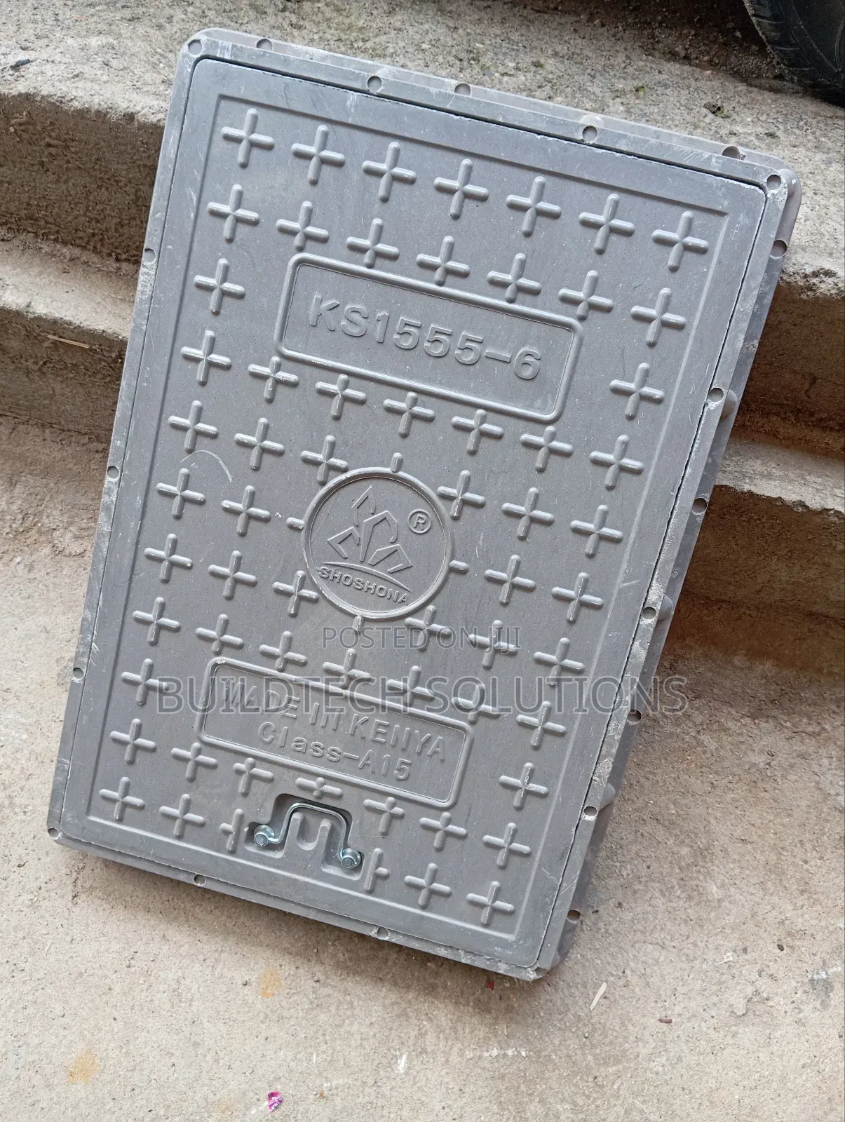 Gardens Compound Fibre Manhole Cover