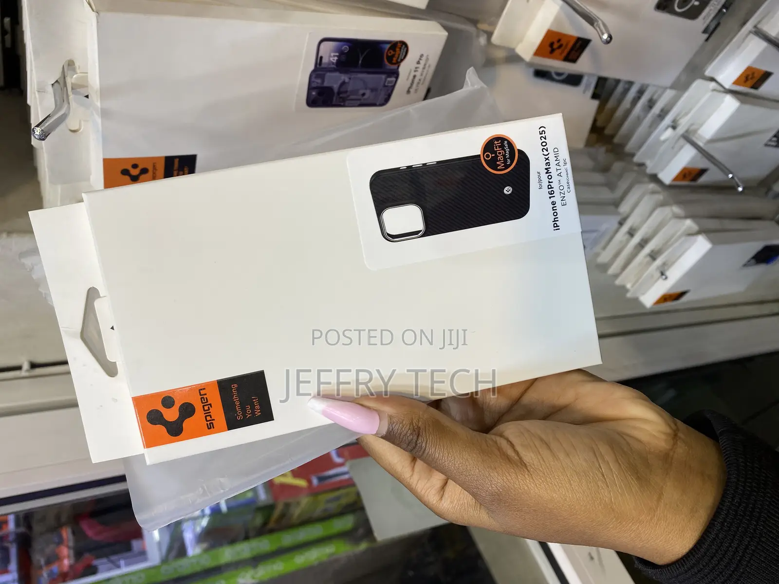 Munacc Spigen Enzo Aramid Magfit Case for iPhone 16 Pro Max