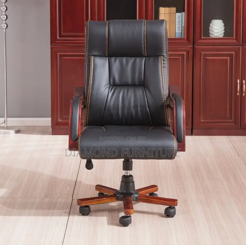 Office Furniture; {Executive Director’S Premium Leather Office Chair}