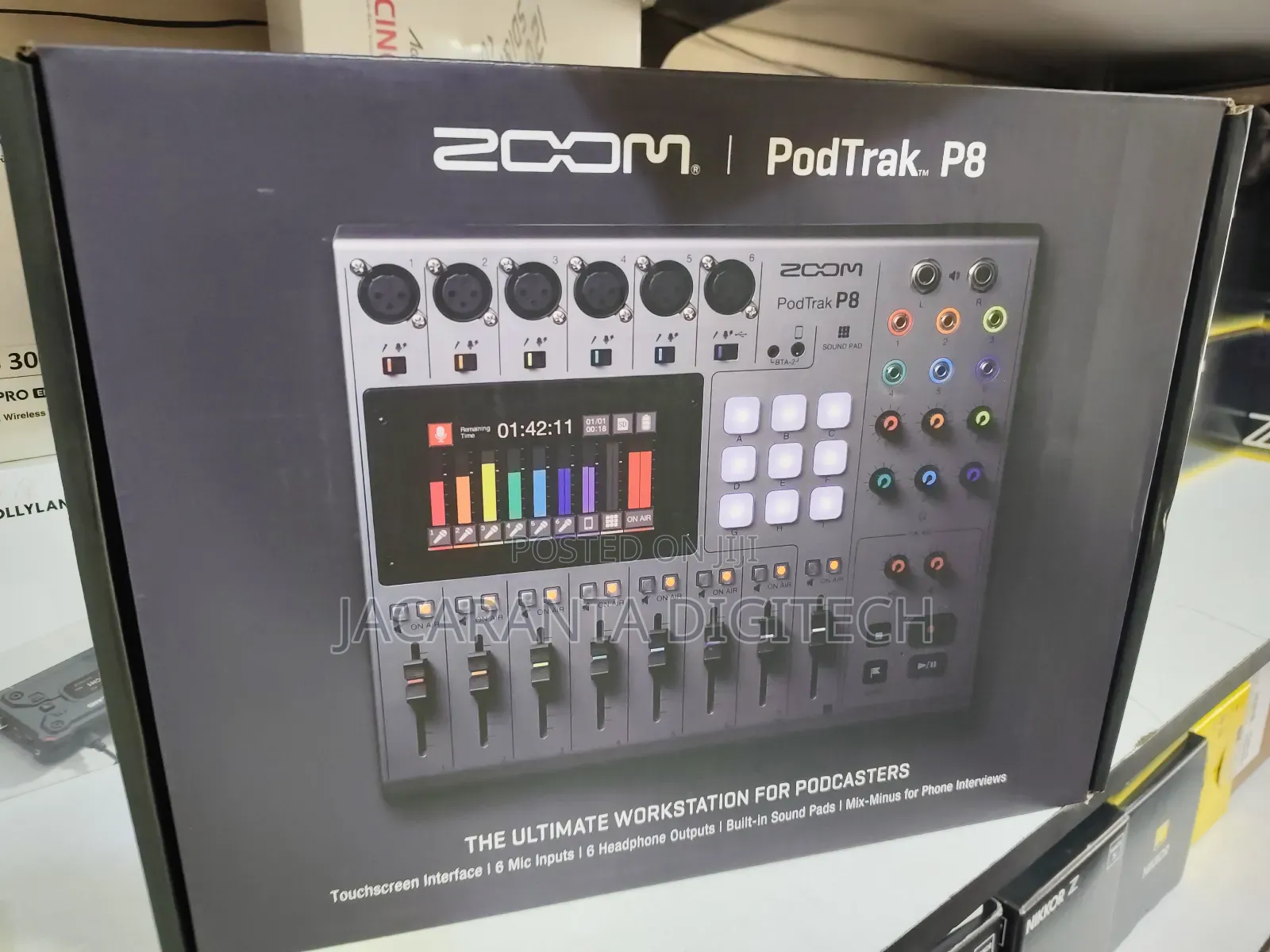 Zoom Podtrak P8 Portable Multitrack Podcast Recorder