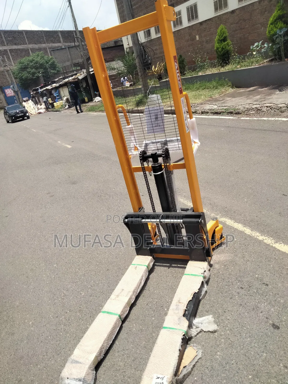 2t Aico Manual Stacker Lift
