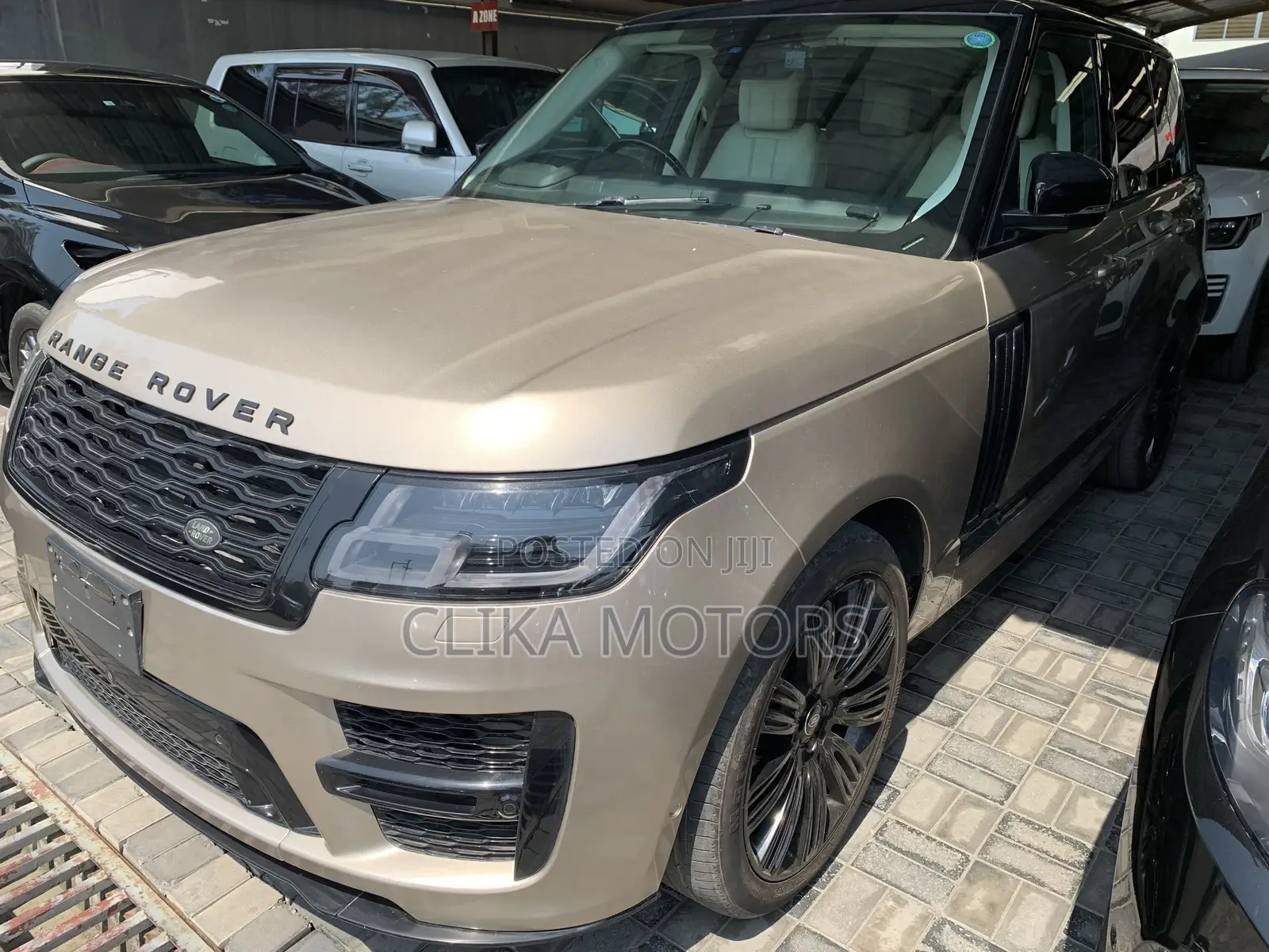 Land Rover Range Rover Vogue 2019 Gold