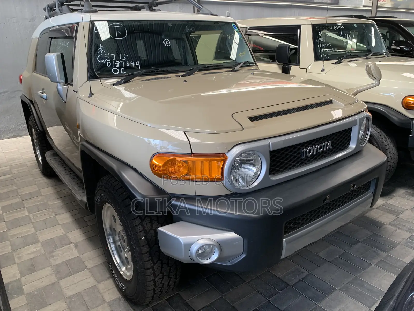 Toyota FJ Cruiser 2018 Brown