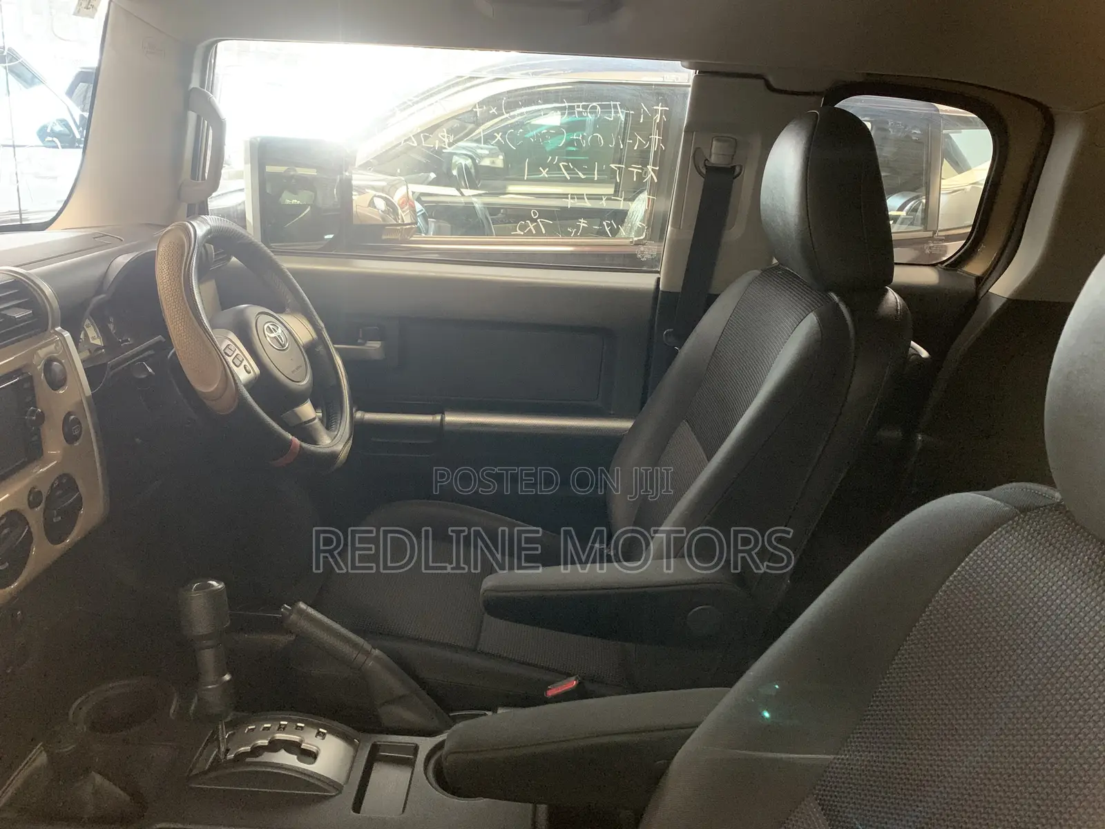 Toyota FJ Cruiser 2018 Brown