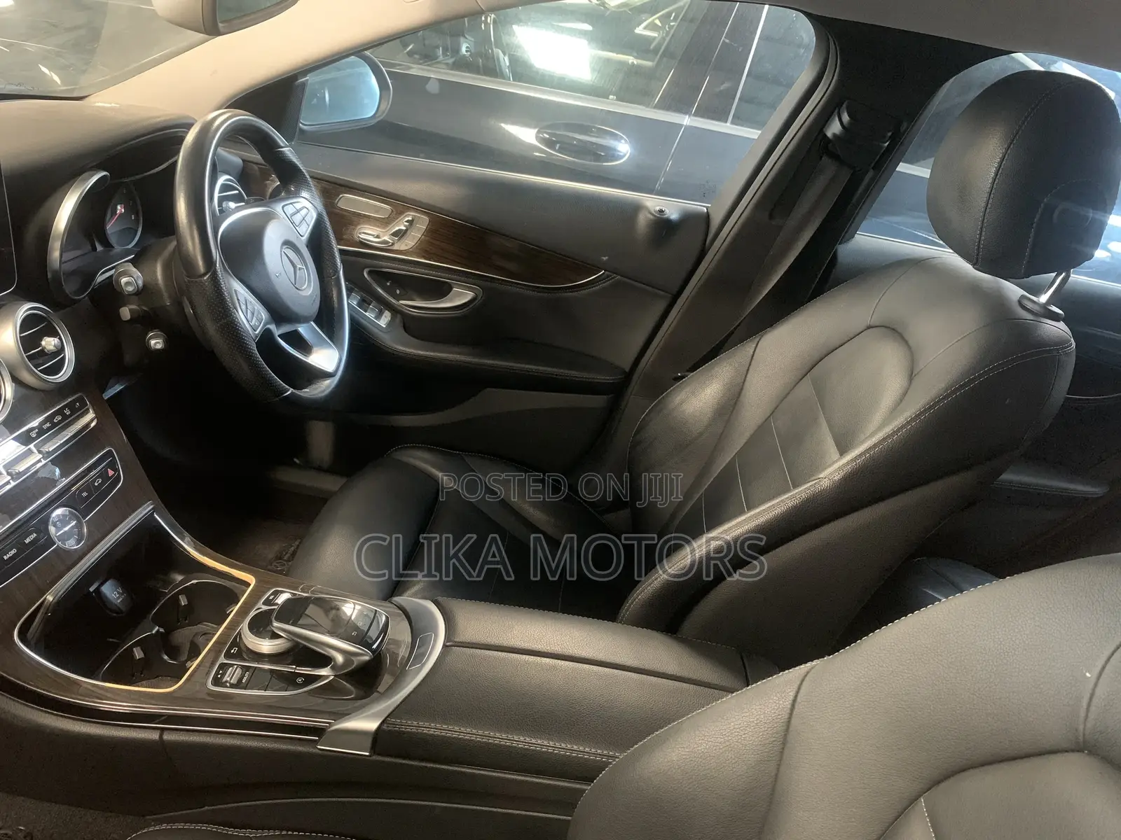 Mercedes-Benz C200 2018 Blue