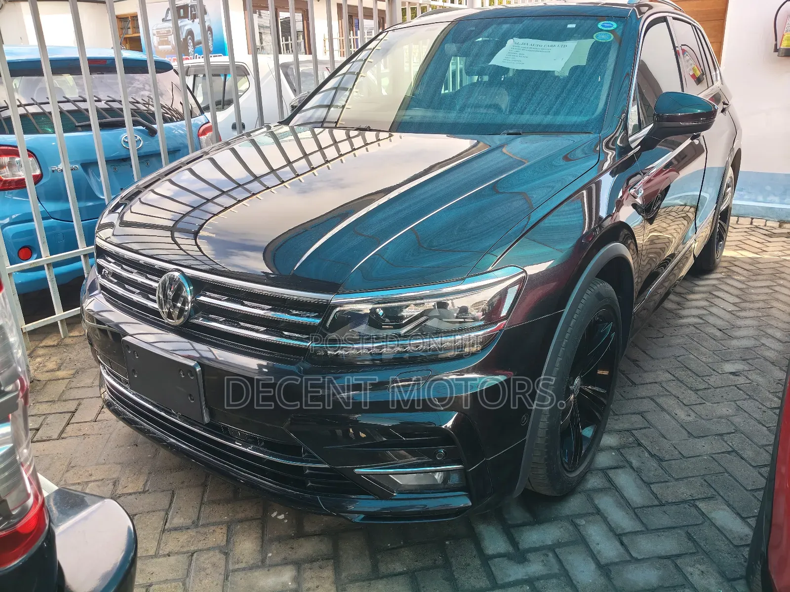 Volkswagen Tiguan 2.0T SEL R-Line Black AWD 4MOTION 2019 Black