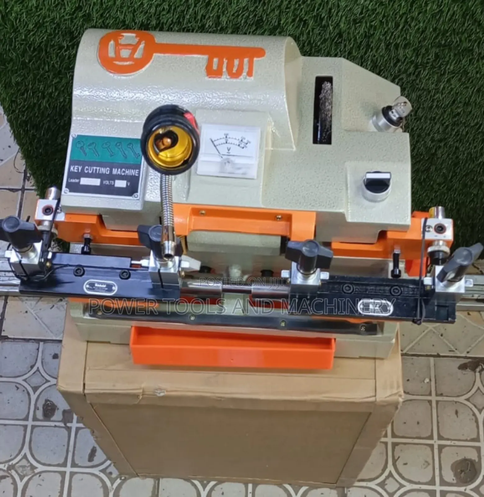 Universal Key Cutting Machine