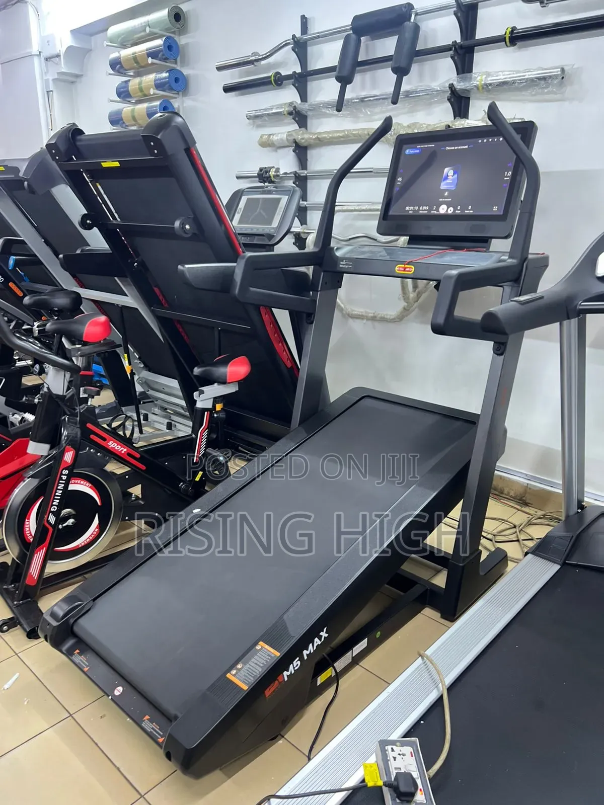 Professional Polaris Marathon Treadmill | 21.5” Tft Display