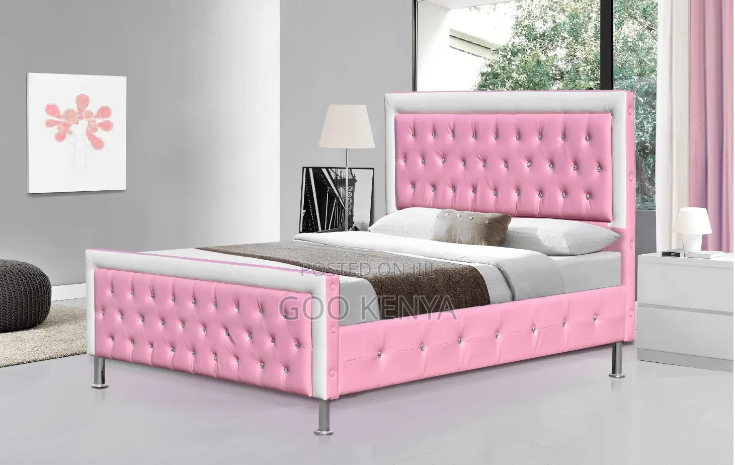 Home Bed; Mahogany Finish Super Size Wooden Bed With Leather Headboard