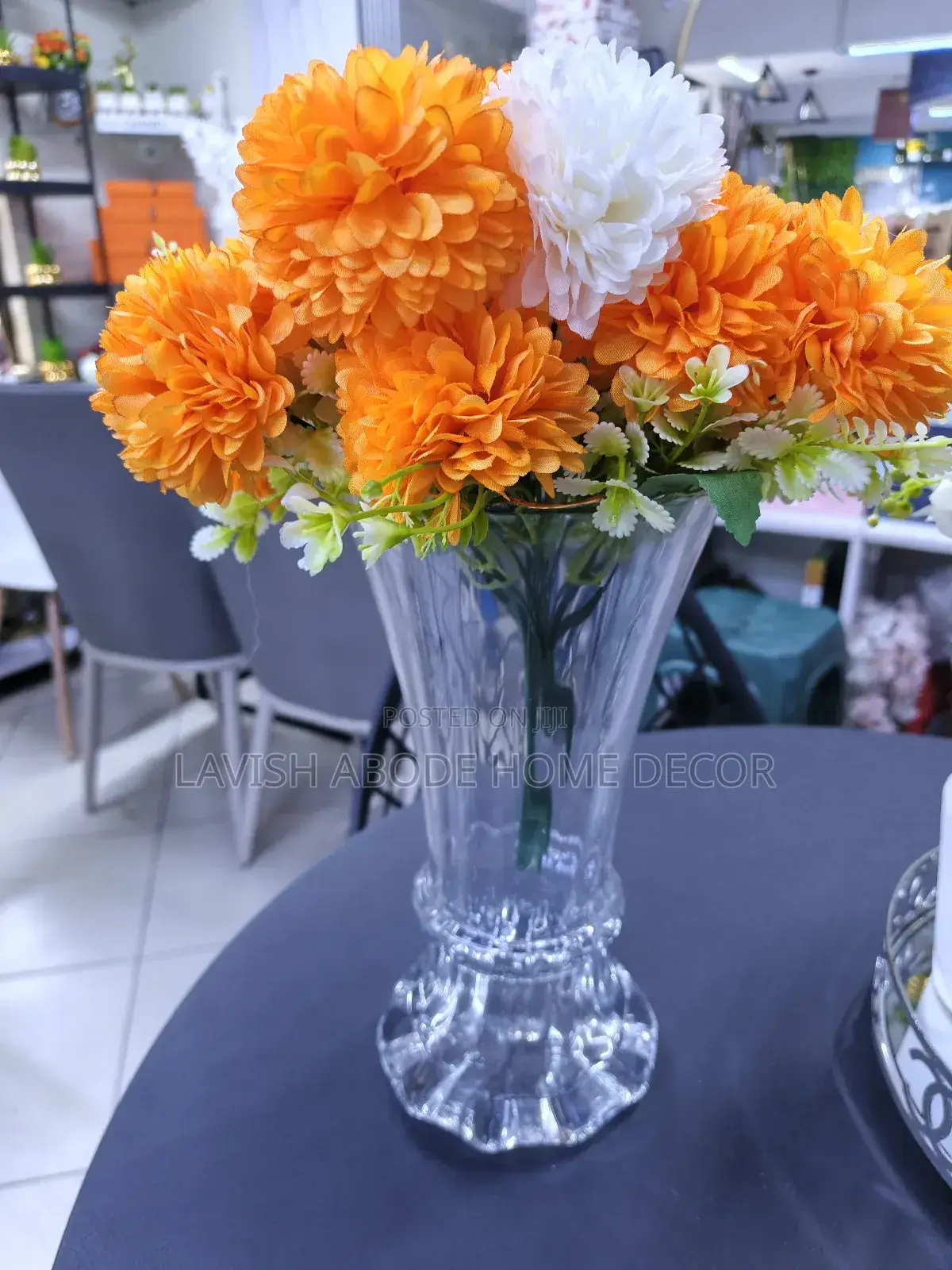 Clear Vase With Flower