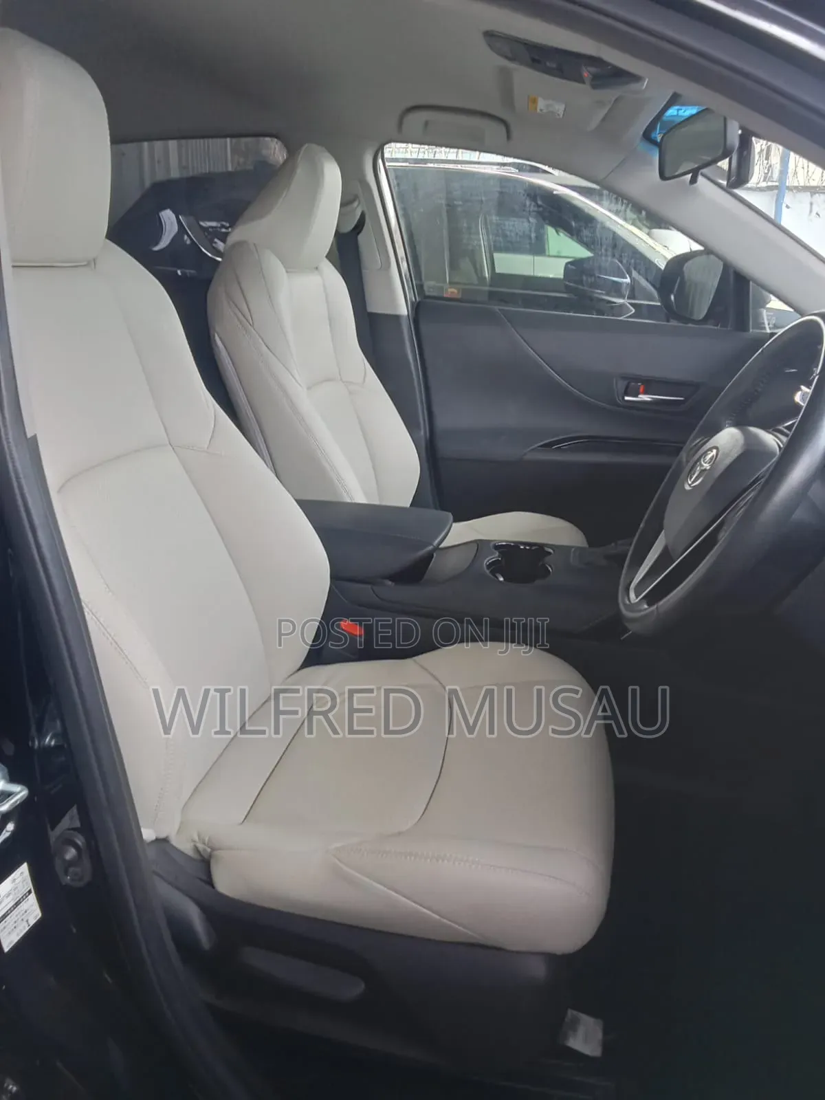 Toyota Harrier 2.0 2020 Black