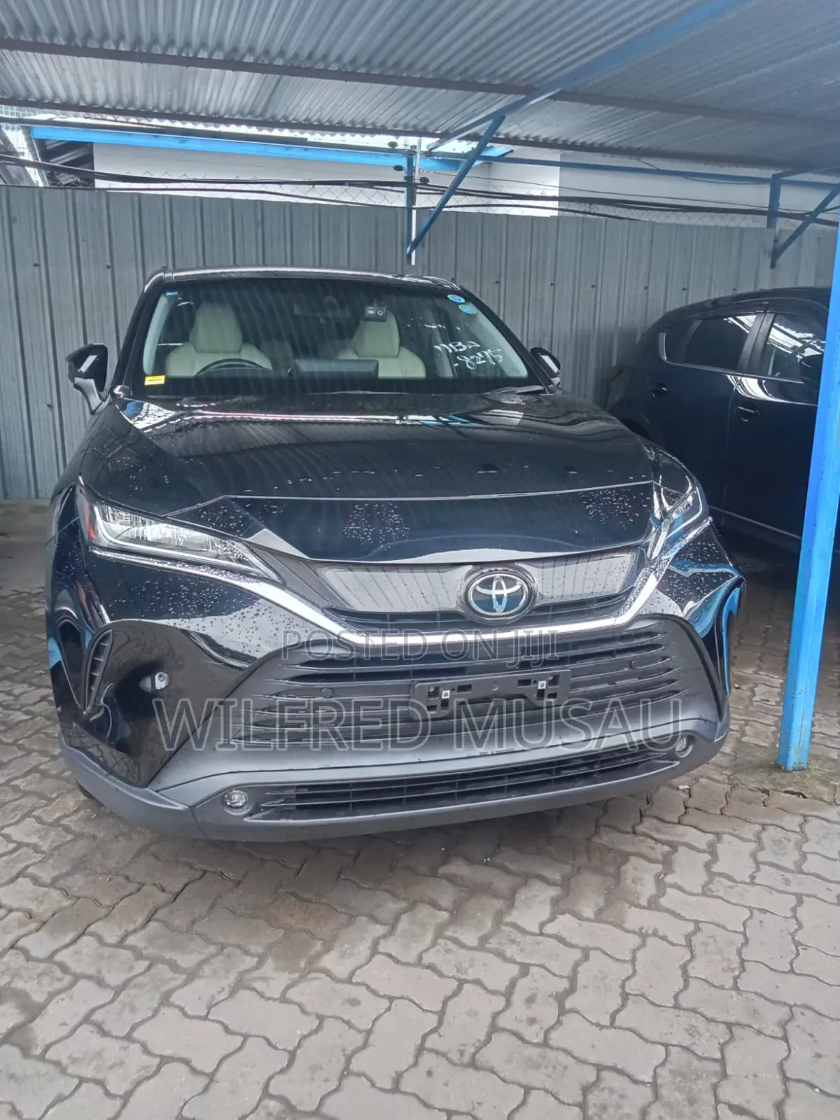 Toyota Harrier 2.0 2020 Black